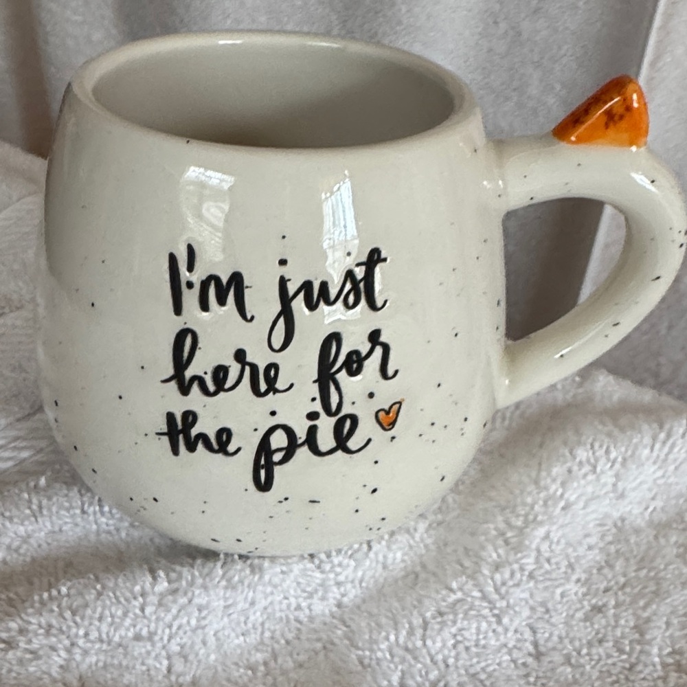 Dayna Lee Ceramic 16oz I’m Just Here For The Pie Mug